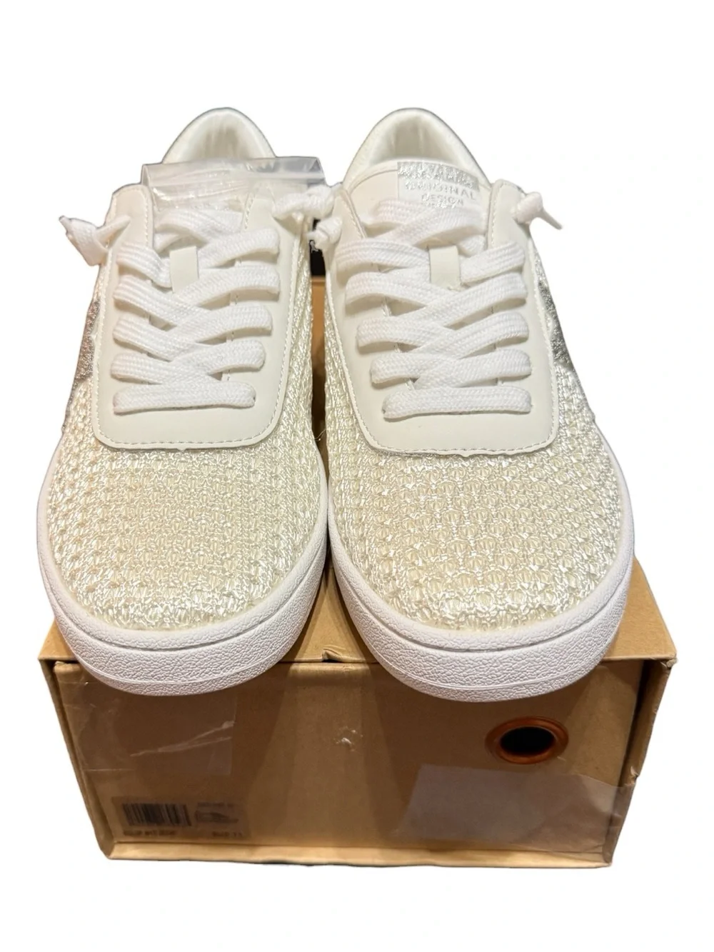 Vintage Havana Denisse 30 White Crochet Star Sneakers Size 11 NIB